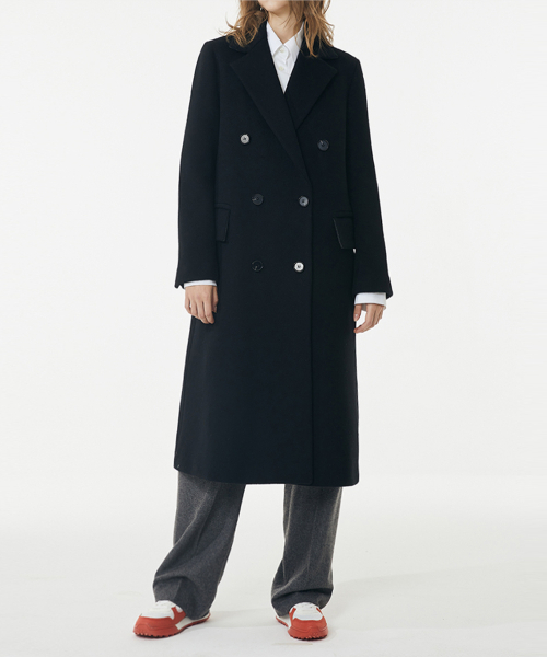 VOYONN（ボヨン）の「クラシックダブルロングコートブラック001（トレンチコート・レディース・ブラック・LARGE/MEDIUM）」の4枚目の写真