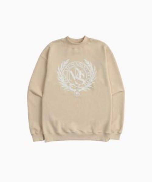 MENASOO(ミナス)の「UNISEX HERITAGE EMBLEM MOCK-NECK SWEATSHIRT IVORY(スウェット・メンズ・アイボリー・FREE)」の11枚目の写真