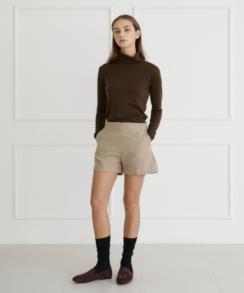 BIBYSEOB（バイバイソプ）の「ウールブレンドショーツアッシュベージュ[T44]（その他パンツ・レディース・ベージュ・SMALL/MEDIUM）」の5枚目の写真