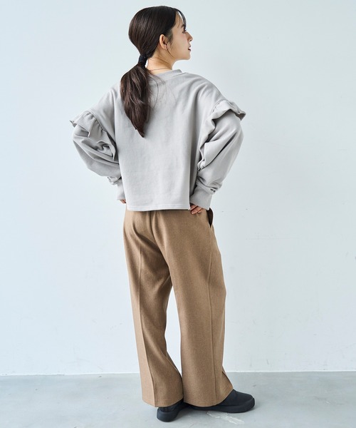 mil(ミル)の「袖フリル クロップドスウェット【585127】(スウェット・レディース・ライトグレー/アイボリー/ブラック・ONE SIZE)」の6枚目の写真