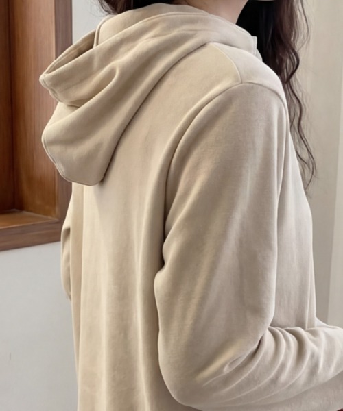 cammie(キャミー)の「ボタンデザインハイネックトップス(パーカー・レディース・ダークグレー/アイボリー・M/L)」の5枚目の写真