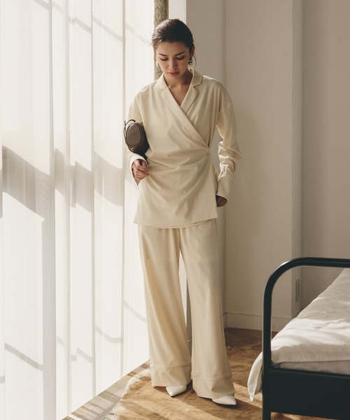 KINO THE KEI(キノザケイ)の「DAILY&LOUNGEWEAR パイピング ワイド パンツ KINO THE KEI(その他パンツ・レディース・アイボリー/ブラウン/ネイビー・S/M)」の15枚目の写真