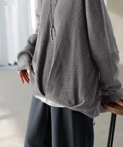 HUG.U(ハグユー)の「綿100% オリガミキーネックドルマンニット(ニット/セーター・レディース・パープル/ブラウン/レッド/グレー/ブラック/ブルー/ライム/ホワイト・FREE)」の20枚目の写真