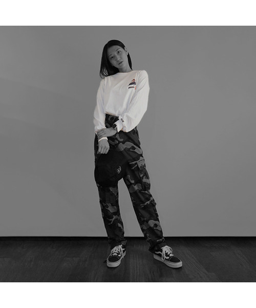 MONOPATIN(モノパティン)の「ジュモヒールフリップシャツ - ホワイト(Tシャツ/カットソー・レディース・その他・MEDIUM/LARGE)」の5枚目の写真