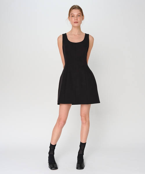 PAUL&ALICE(ポール&アリス)の「MINI DRESS / BLACK(ワンピース・レディース・ブラック・SMALL/MEDIUM)」の3枚目の写真