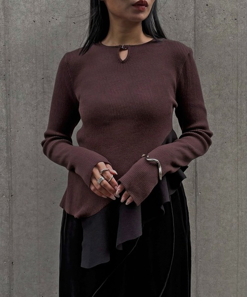 &g'aime(アンジェム)の「【&g'aime 】ラッフルバイカラーニット Ruffle Bicolor Knit(ニット/セーター・レディース・チャコールグレー/ブラウン/ブラック・FREE)」の1枚目の写真