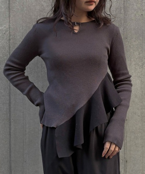 &g'aime(アンジェム)の「【&g'aime 】ラッフルバイカラーニット Ruffle Bicolor Knit(ニット/セーター・レディース・チャコールグレー/ブラウン/ブラック・FREE)」の3枚目の写真