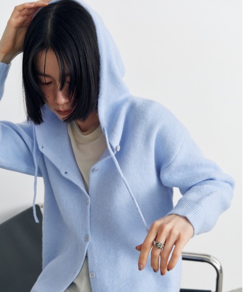 Shelly island(シェリーアイランド)の「フーディーニットカーディガン(パーカー・レディース・ブルー/ブラック/ホワイト/イエロー・FREE)」の4枚目の写真