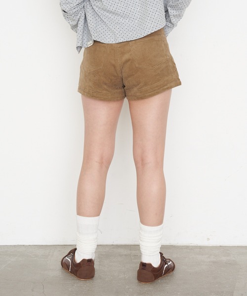 RAY CASSIN（レイカズン）の「レイヤードコーデュロイショートパンツ（その他パンツ・レディース・ベージュ/ネイビー/キャメル・S/M）」の21枚目の写真