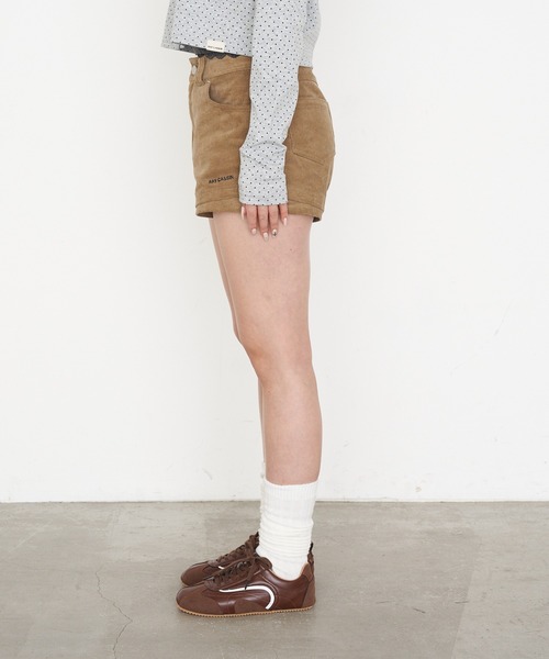 RAY CASSIN（レイカズン）の「レイヤードコーデュロイショートパンツ（その他パンツ・レディース・ベージュ/ネイビー/キャメル・S/M）」の5枚目の写真