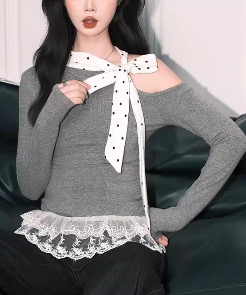 Sibra(シブラ)の「ドットリボン×オフショルレーストップス(Tシャツ/カットソー・レディース・グレー・M)」の3枚目の写真