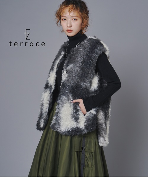 terrace(テラス)の「グラデーションプードルファーベスト(その他アウター・レディース・ブラウン/モカ/ブラック・FREE)」の2枚目の写真