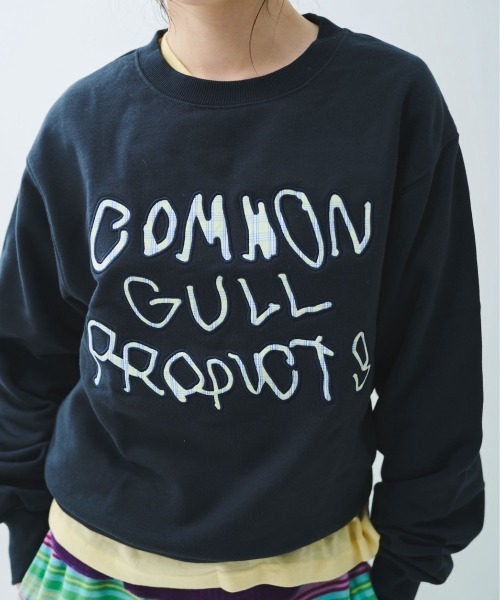 common gull products.(コモンガルプロダクツ)の「ブランコに乗ったcommon gull product. sweat 26spring.(スウェット・レディース・ライトブルー/アイボリー/杢グレー/グレー/ミント/ネイビー・SMALL/MEDIUM/LARGE)」の1枚目の写真