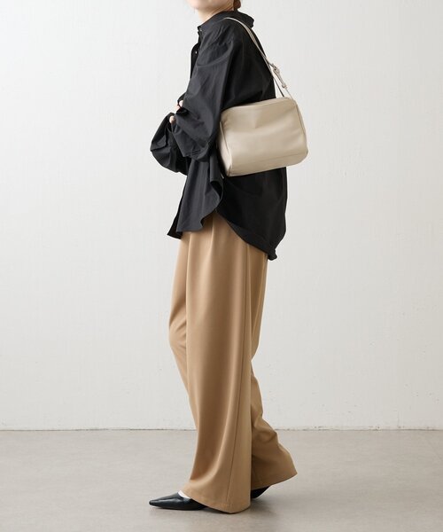 russet(ラシット)の「kuubo ボックストートバッグ(トートバッグ・レディース・シルバー/ブラック/アイボリー/ブルー系その他/イエロー/ローズ・FREE)」の16枚目の写真