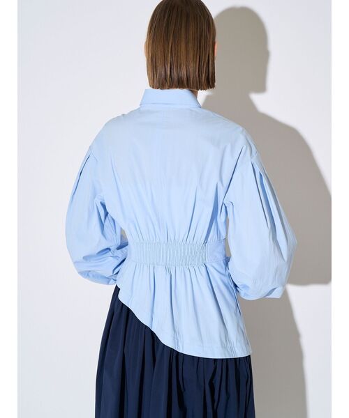 ELENDEEK(エレンディーク)の「ウェーブラインタックワンピース(ワンピース・レディース・ライトブルー/オフホワイト・02/01)」の12枚目の写真