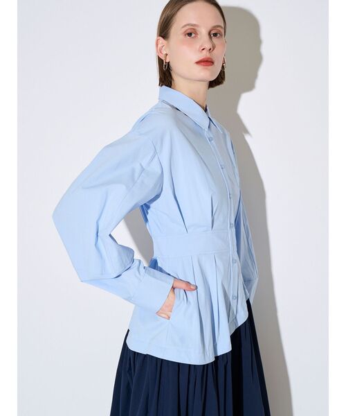 ELENDEEK(エレンディーク)の「ウェーブラインタックワンピース(ワンピース・レディース・ライトブルー/オフホワイト・02/01)」の10枚目の写真