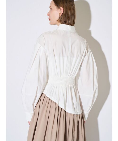 ELENDEEK(エレンディーク)の「ウェーブラインタックワンピース(ワンピース・レディース・ライトブルー/オフホワイト・02/01)」の20枚目の写真