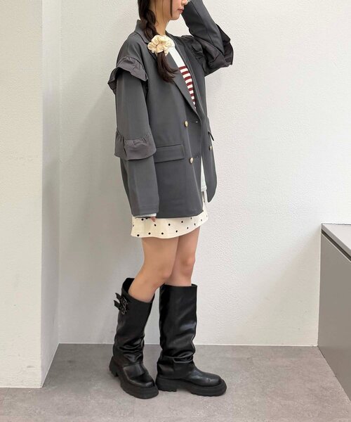 w closet(ダブルクローゼット)の「フリルテーラードジャケット(テーラードジャケット・レディース・ブラウン/ネイビー/チャコールグレー・MEDIUM/SMALL)」の8枚目の写真