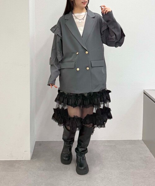 w closet(ダブルクローゼット)の「フリルテーラードジャケット(テーラードジャケット・レディース・ブラウン/ネイビー/チャコールグレー・MEDIUM/SMALL)」の10枚目の写真