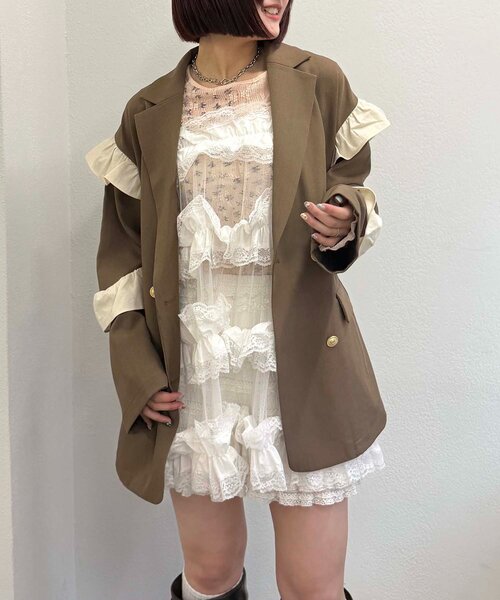 w closet(ダブルクローゼット)の「フリルテーラードジャケット(テーラードジャケット・レディース・ブラウン/ネイビー/チャコールグレー・MEDIUM/SMALL)」の14枚目の写真