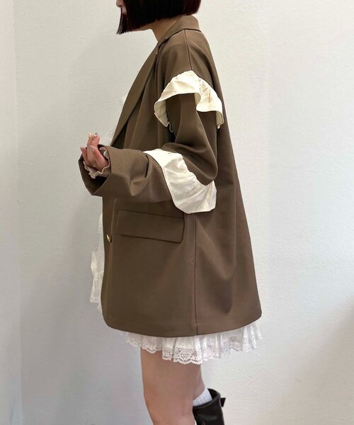w closet(ダブルクローゼット)の「フリルテーラードジャケット(テーラードジャケット・レディース・ブラウン/ネイビー/チャコールグレー・MEDIUM/SMALL)」の17枚目の写真