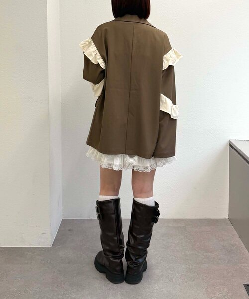 w closet(ダブルクローゼット)の「フリルテーラードジャケット(テーラードジャケット・レディース・ブラウン/ネイビー/チャコールグレー・MEDIUM/SMALL)」の20枚目の写真