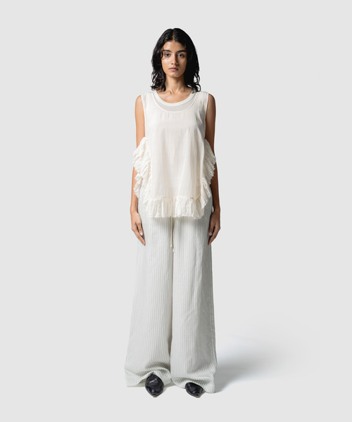 muller of yoshiokubo（ミュラーオブヨシオクボ）の「muller of yoshiokubo ミュラーオブヨシオクボ / RUFFLE CHIFFON TOP ラッフルシアーシフォントップス / MLS26201（タンクトップ・レディース・ブラック/アイボリー・FREE）」の3枚目の写真