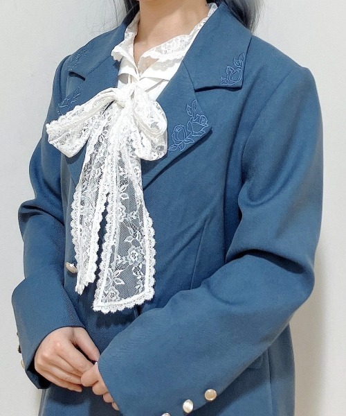an another angelus(アンアナザーアンジェラス)の「ローズ刺繍衿ダブル釦ジャケット/fint フィント(テーラードジャケット・レディース・ライトベージュ/ブルーグレー・FREE)」の21枚目の写真