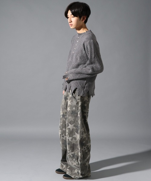 LAND MUSEUM(ランドミュージアム)の「LAND MUSEUM/ダメージヘンリーニット(ニット/セーター・メンズ・グレー/ブラック・MEDIUM/LARGE)」の9枚目の写真