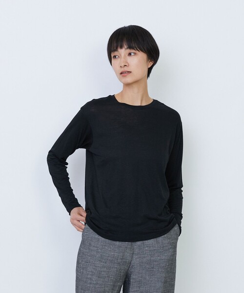 LOISIR(ロワズィール)の「リネンレーヨン天竺クルーネックプルオーバー(Tシャツ/カットソー・レディース・ブラック/オフホワイト/グレイッシュブルー・FREE)」の2枚目の写真