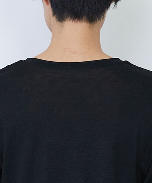 LOISIR(ロワズィール)の「リネンレーヨン天竺クルーネックプルオーバー(Tシャツ/カットソー・レディース・ブラック/オフホワイト/グレイッシュブルー・FREE)」の11枚目の写真
