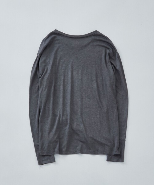 LOISIR(ロワズィール)の「リネンレーヨン天竺クルーネックプルオーバー(Tシャツ/カットソー・レディース・ブラック/オフホワイト/グレイッシュブルー・FREE)」の17枚目の写真