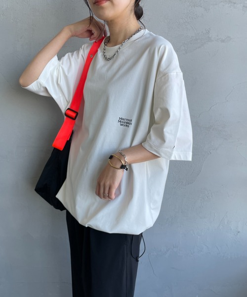 MARMOT（マーモット）の「【WEB先行予約】[Marmot/マーモット] 別注 ドローコード付き バーティカルロゴ バックプリントTシャツ（Tシャツ/カットソー・レディース・ホワイト/ベージュ/ブラック・S/M/L/XL）」の7枚目の写真