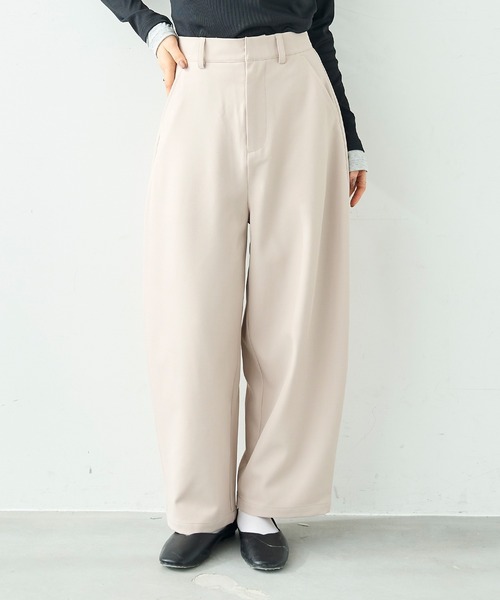 mil(ミル)の「美シルエット カーブパンツ【586128】(スラックス・レディース・ブラック/ライトベージュ/グレイッシュベージュ・FREE/S-Short/S-Regular/M-Short/M-Regular)」の2枚目の写真