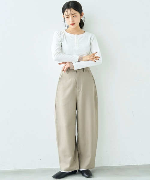 mil(ミル)の「美シルエット カーブパンツ【586128】(スラックス・レディース・ブラック/ライトベージュ/グレイッシュベージュ・FREE/S-Short/S-Regular/M-Short/M-Regular)」の19枚目の写真
