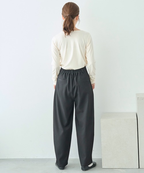 mil(ミル)の「美シルエット カーブパンツ【586128】(スラックス・レディース・ブラック/ライトベージュ/グレイッシュベージュ・FREE/S-Short/S-Regular/M-Short/M-Regular)」の13枚目の写真