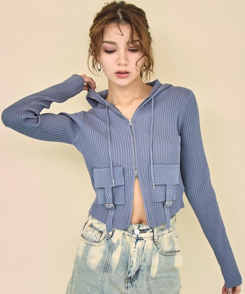 ANAP(アナップ)の「リブニットフラップポケット ダブルジップ トップス(ニット/セーター・レディース・ブルー/ダークグレー/ライトグレー・F)」の3枚目の写真