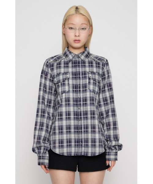 LAGUA GEM（ラグアジェム）の「CHECK STUDS POCKET シャツ（シャツ/ブラウス・レディース・ネイビー/ブラック・FREE）」の11枚目の写真