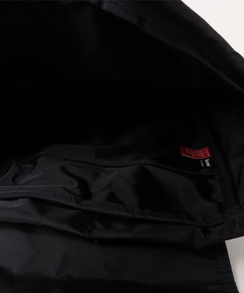 Manhattan Portage（マンハッタンポーテージ）の「DAKOTA BACKPACK FLIGHT NYLON BACKING KRM（バックパック/リュック・レディース・ブラック・MEDIUM）」の12枚目の写真