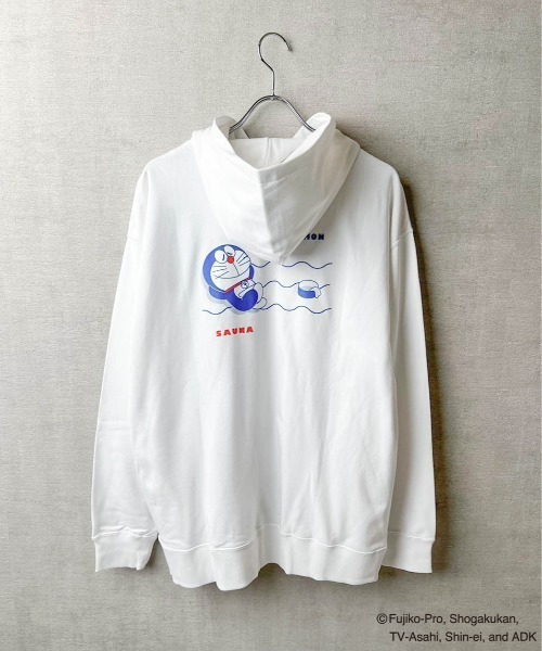 TETERA（テテラ）の「【LW】【it】【TETERA×ドラえもん】UNISEX KIDS PULL SAUNA PARKA（パーカー・レディース・スミクロ/グレー/オフホワイト・XL/110）」の2枚目の写真
