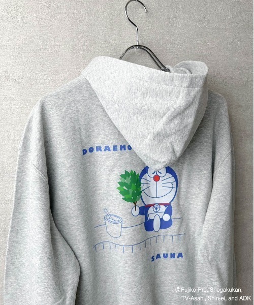 TETERA（テテラ）の「【LW】【it】【TETERA×ドラえもん】UNISEX KIDS PULL SAUNA PARKA（パーカー・レディース・スミクロ/グレー/オフホワイト・XL/110）」の5枚目の写真