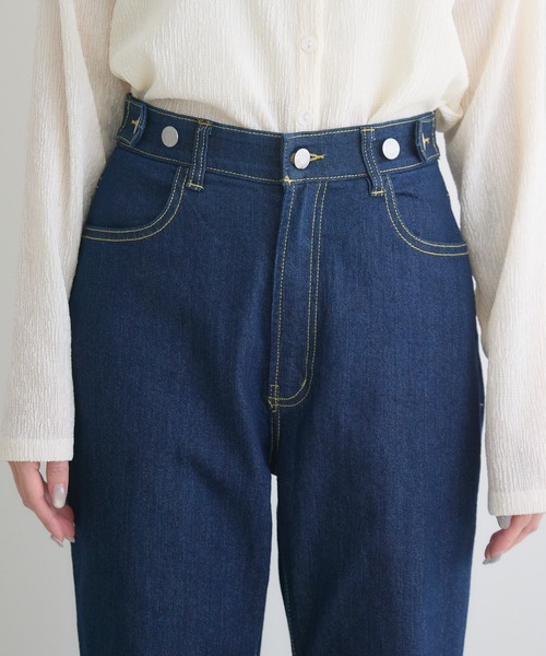 RU.TI.LE(ルチル)の「【RU.TI.LE】ウエストゴムストレッチ付きフレアデニムパンツ(デニムパンツ・レディース・ブラック/ネイビー・LARGE/MEDIUM)」の8枚目の写真