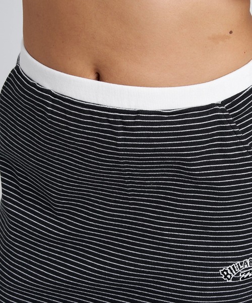 BILLABONG(ビラボン)の「BILLABONG ウィメンズ STRIPED RIB LONG SKI スカート 【2026年春夏モデル】/ビラボン細ボーダータイトスカート(スカート・レディース・ブラック/ホワイト・MEDIUM)」の8枚目の写真