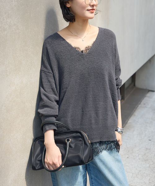 JOURNAL STANDARD(ジャーナルスタンダード)の「テープヤーンニュアンスVプルオーバー(ニット/セーター・レディース・アイボリー/レッド/ブラック系その他・FREE)」の4枚目の写真