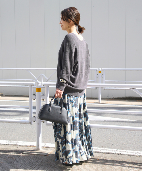 JOURNAL STANDARD(ジャーナルスタンダード)の「テープヤーンニュアンスVプルオーバー(ニット/セーター・レディース・アイボリー/レッド/ブラック系その他・FREE)」の6枚目の写真