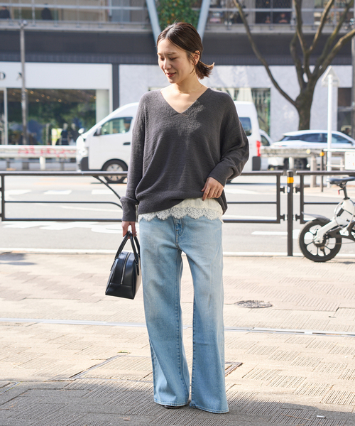 JOURNAL STANDARD(ジャーナルスタンダード)の「テープヤーンニュアンスVプルオーバー(ニット/セーター・レディース・アイボリー/レッド/ブラック系その他・FREE)」の9枚目の写真