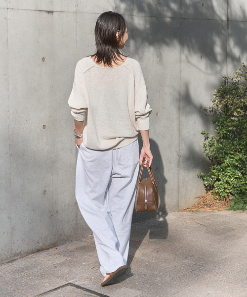 JOURNAL STANDARD(ジャーナルスタンダード)の「テープヤーンニュアンスVプルオーバー(ニット/セーター・レディース・アイボリー/レッド/ブラック系その他・FREE)」の16枚目の写真