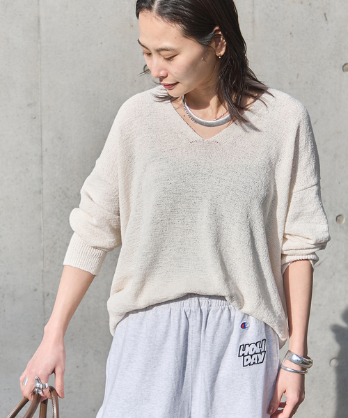 JOURNAL STANDARD(ジャーナルスタンダード)の「テープヤーンニュアンスVプルオーバー(ニット/セーター・レディース・アイボリー/レッド/ブラック系その他・FREE)」の19枚目の写真