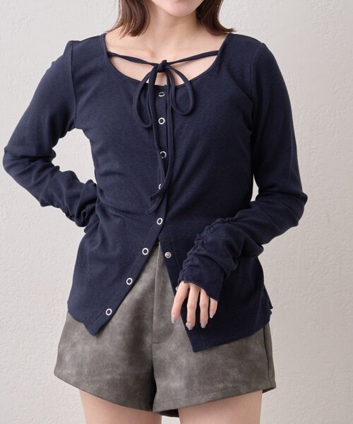 mline（エムライン）の「[mline]チョーカーボタントップス（Tシャツ/カットソー・レディース・オフホワイト/グレー/ピンク/ネイビー・FREE）」の3枚目の写真