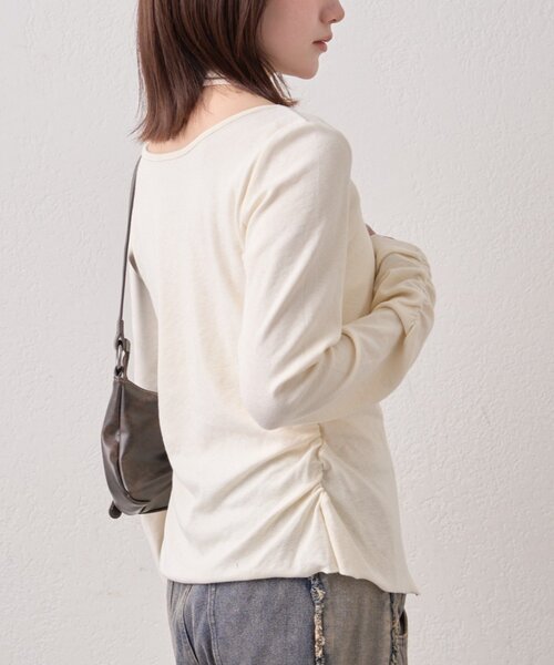 mline（エムライン）の「[mline]チョーカーボタントップス（Tシャツ/カットソー・レディース・オフホワイト/グレー/ピンク/ネイビー・FREE）」の8枚目の写真